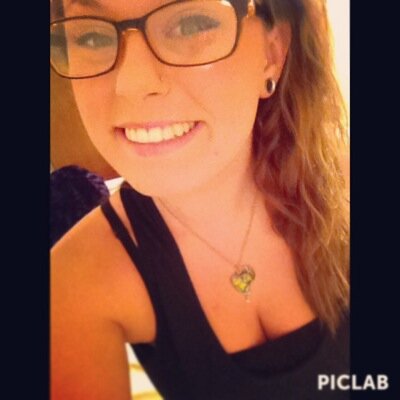 17YearsYoung|SOPHMORE|Lemon Bay High School|single!(: Love My Life!(: