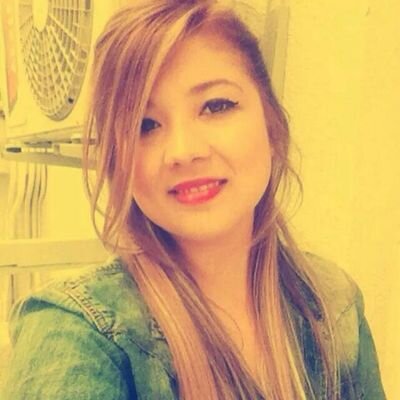 Sen sevdigin için katlanırsın , o vazgeçilmez oldugunu sanar ;)