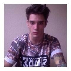 - 20, single, etero.