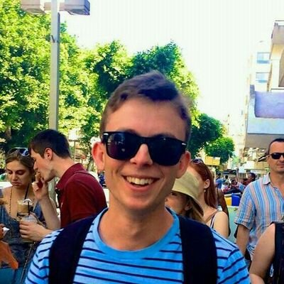 Frustrated San Franciscan. Tennis fan. Product manager