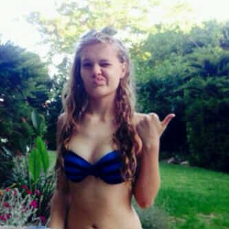 Twiggill_64408's profile picture. Sup I'm Tristyn. I love Nutella, the beach and drinking tea. I'm obsessed with Vines and Youtube videos.♥ follow for a follow ♔