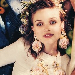 Ada Rae | 18 years old | Adventurous | Single | Looking for a mad man with a blue box | Doctor Who | OC RP