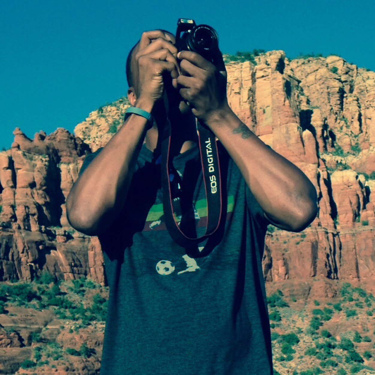 MisterTobar30's profile picture. Just a soul with good intentions.