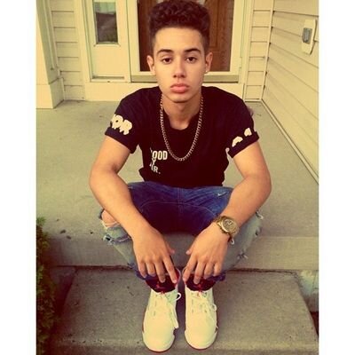 ig @eddie_heartthrob singer/rapper/song writer Puerto Rican,Irish