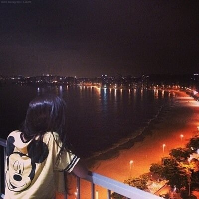 I love UAE , FRANCE , My country of course haha ... ! لِ أُمِي أنتَمِي ، وَ بَ أُمِي أكَتفِيّ ، وَدُونْ اُمِي أنَتهِي :)!
