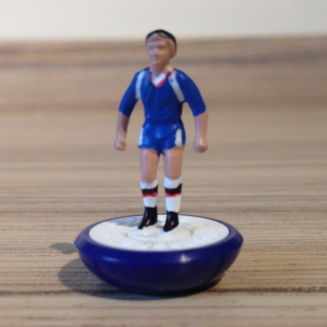 Chesterfield FC fan exiled in North Lincs with an unhealthy Bovril addiction. Love family, football, music and Cornwall