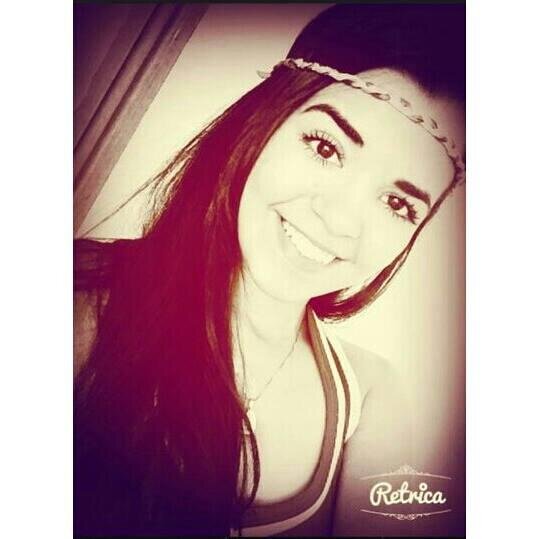16 anos (18/03) atleta e estudante
 http://t.co/KJPkzDyUVh