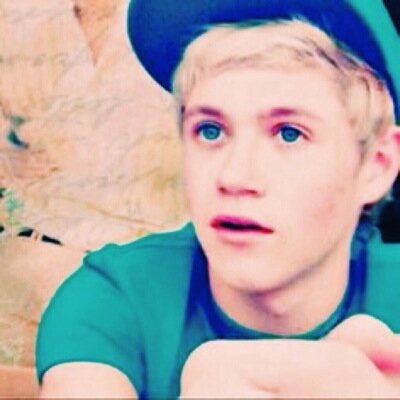 DONT FOLLOW ME FOLLOW @niallipstik and RT LINK ↓↓↓