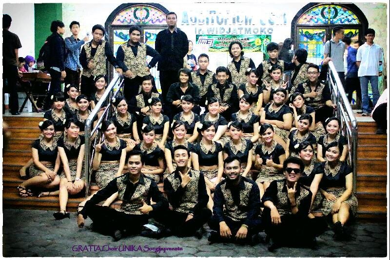Akun resmi PSM Universitas Katholik Soegijapranata | Sing for His grace | @PSM_Unika | psmunikasoegijapranata@gmail.com