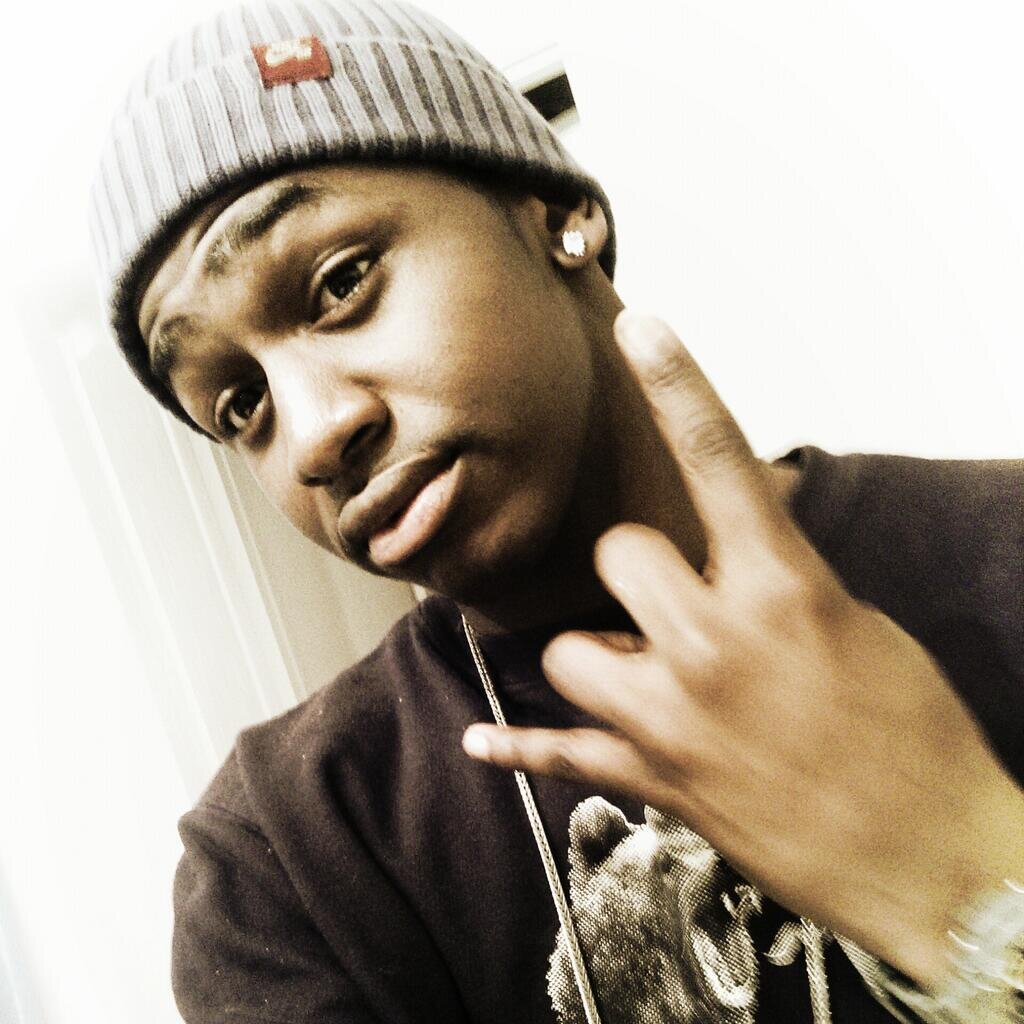 Young Rich & Famus. Billionaire Boy