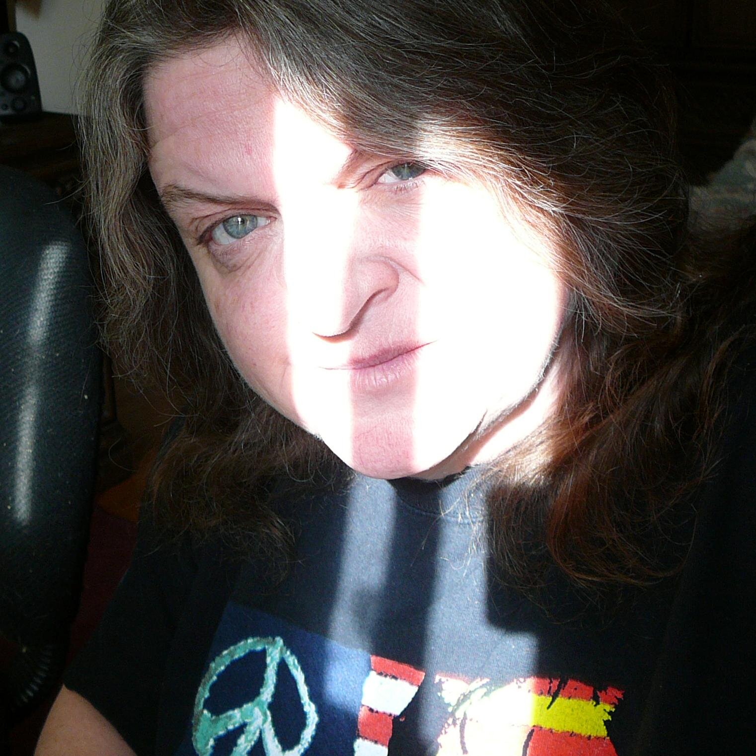 KatbirdWard's profile picture. A lost old lady.