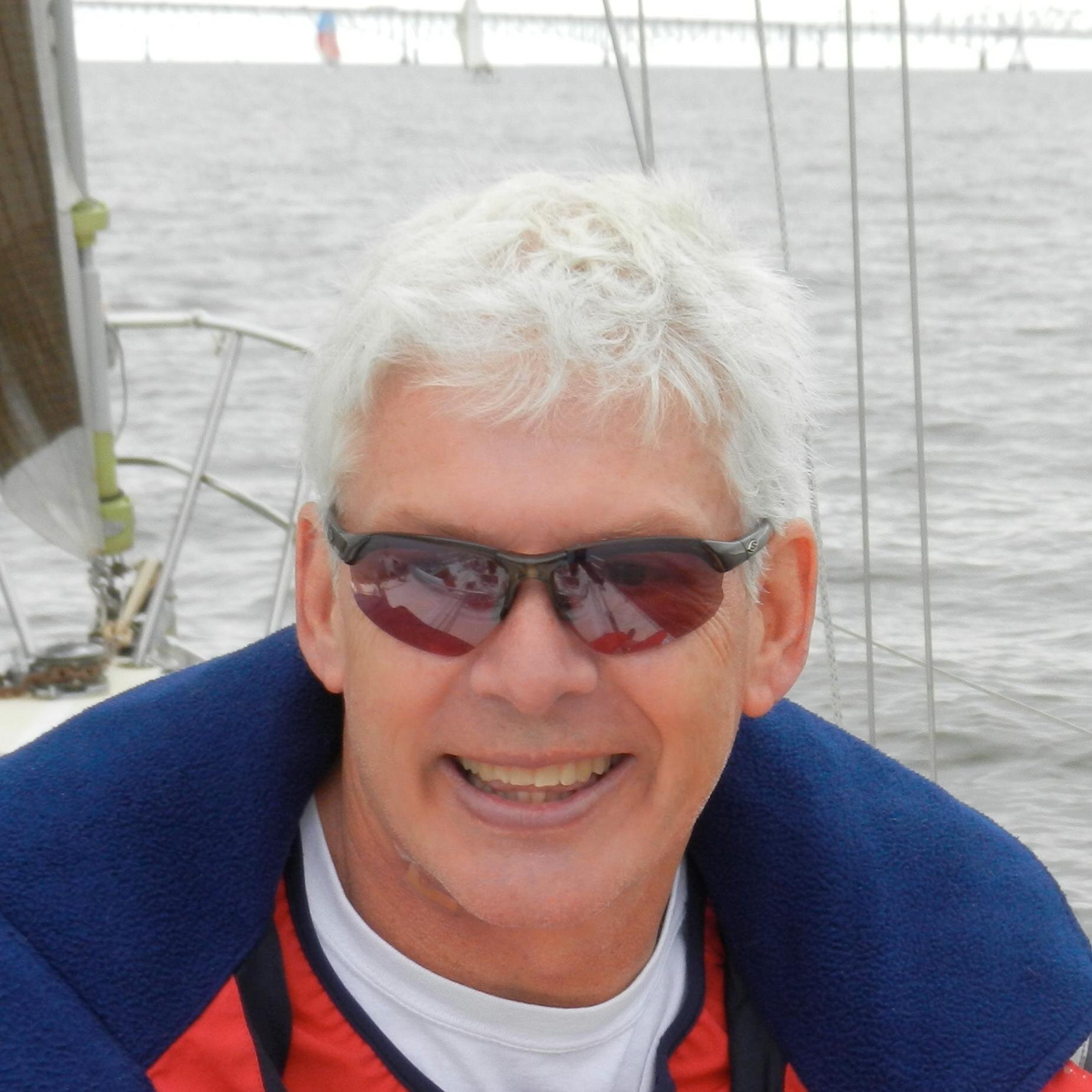 Living & loving life.  Father. Cyclist. Privacy freak. Curious. Observer.  Probability & trends. Gator w guitars.  Mortgage Veteran