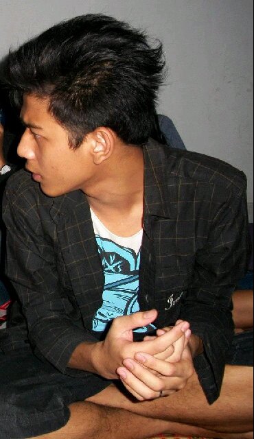 VirusVodkabilly's profile picture. bicara tentang cinta,Oh haruskah ?