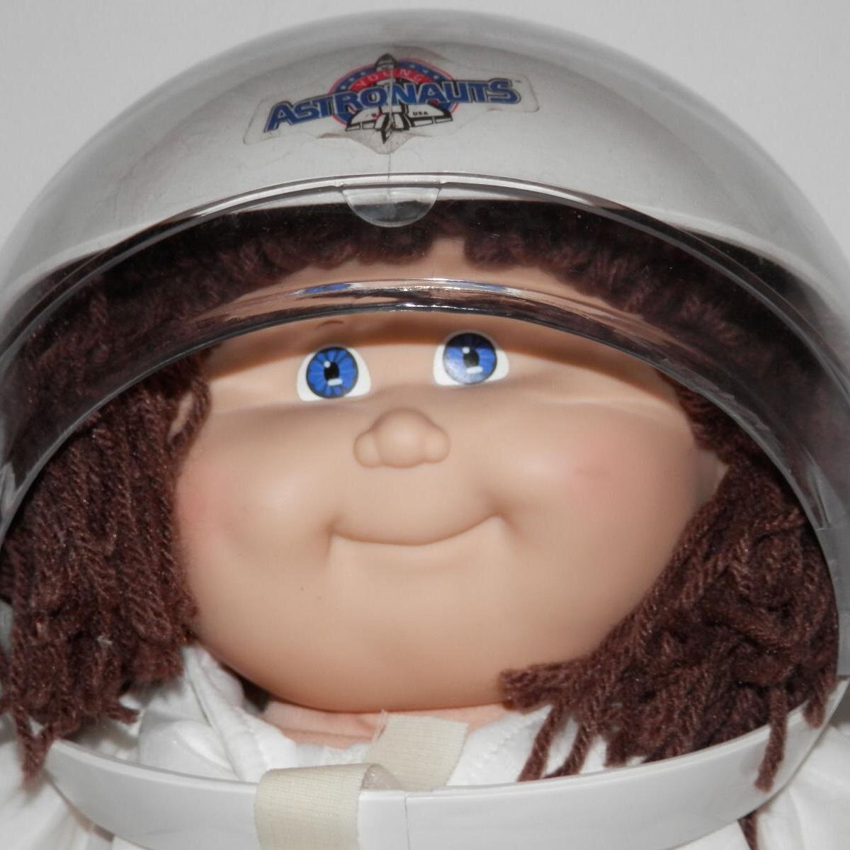 meikesol's profile picture. Perfectly imperfect knowledge seeking Earth/Space/Nature/PsychologyLover Computer/TVShow/HandicraftNerd Perfectionist/Child/Dreamer/Angel/Punk