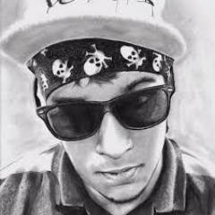Oi gente eu sou apenas mais uma *Liratica* e sigo de volta  todas(os) as(os) *Liraticas(os)* de plantão!! :*