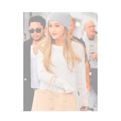 Instagram : @boca.lovely  Ariana is my everything ❤️