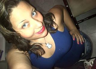 Te trato como me trates, te hablo como merezcas, soy feliz, algo excentrica, distraida complicada, indecisa, ingenua, fiel, algo critico.. ok