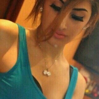 ‏مطلقه الي جاد يجي خاص ومعه 100 سوا ونتفاهم