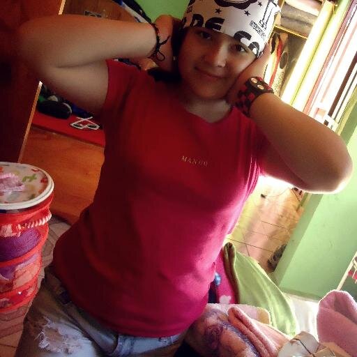 Follow me, Follow back :) 
Rockeira e Metaleira!
Insta: Lizaguirre14 / http://t.co/hznycymiOv