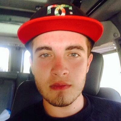 QLukas_17's profile picture. Argentino como el repasador en la manija de la cocina. Inocente, amable y muy tierno con quien se lo merece.... Si la envidia mata, que descanses en paz.