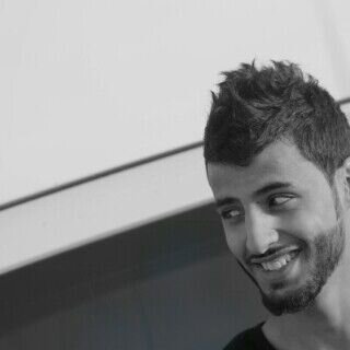 ‏‏‏لم يَعد يغُرينيْ أحَد ; فَـ جميعهُم فِيْ آلبدآيه رآئعُونْ ، و فِيْ آلنهـآيه .. حَدثْ ولآ حَرج..!! PIN:55005B73   kik:frroo2