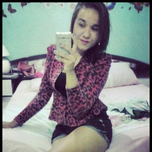 Naun o que soou por dentro,sim o que faço ki meeh define...