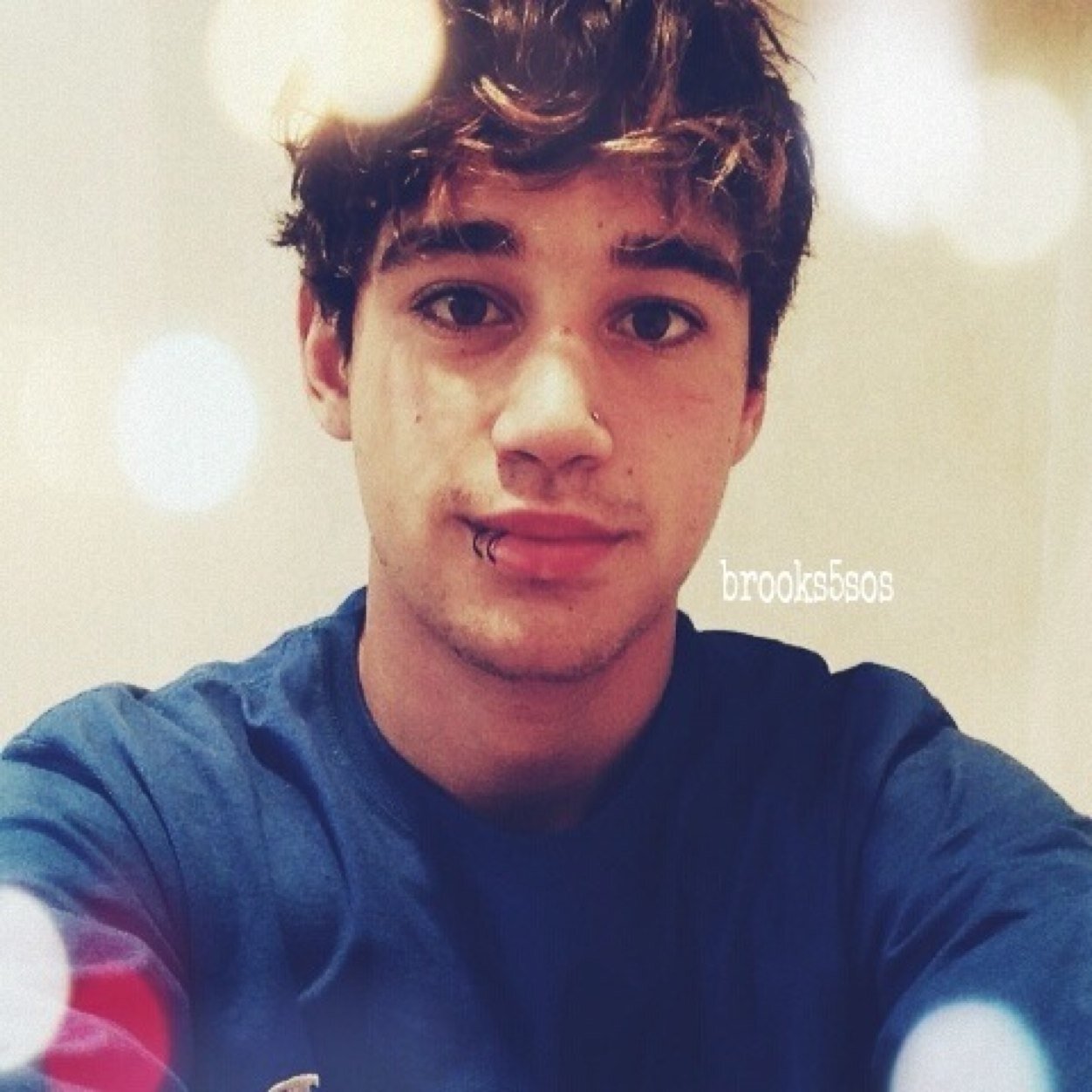 Follow @gxccibeau because she got hacked and follow backk