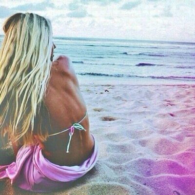 I thrive on sunshine & salt water ☀️