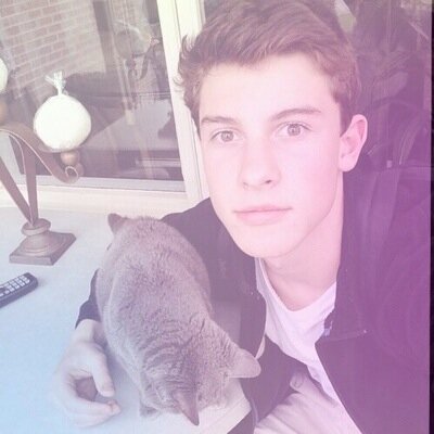 Hi, this is a free follow from @hxyesmendes. Just ask for a follow back.