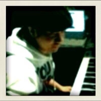 monotw's profile picture. 音楽つくるとか。 主な楽器など: MOTIF ES,Cubase,MASCHINE,KORG M01ほか。ソフトシンセ（NI,Spectrasonics好き）、iOS音楽アプリに興味あり。でもDTMのことあまり多くはつぶやきません。