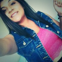 vanessa flores (@nessaahbee) 's Twitter Profile
