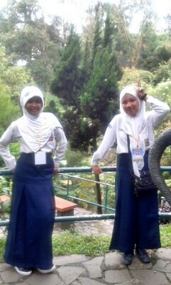 selalu berusaha untuk menjadi yang lebih baik dari yang terbaik,.:)