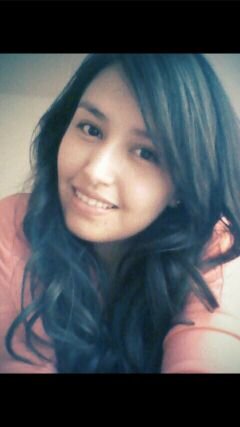 ni idea de porque demonios saque cuenta de twitter.. pero me alegran el dia!! :D