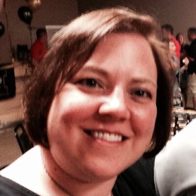 Communicator | Loves reading & traveling | Comments are my own