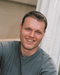 Hi, I am Chris. I love techn and decor. Glad to be here and make friends with you!