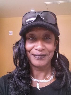 u r not fully dressed until u put on ur smile :-) love to spend time with grandkids and family open to new things , ideas, single sober and loving life