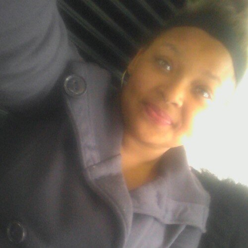 lovelyme01_'s profile picture. I see Yhu bitchs look why yhu look you might as well follow me