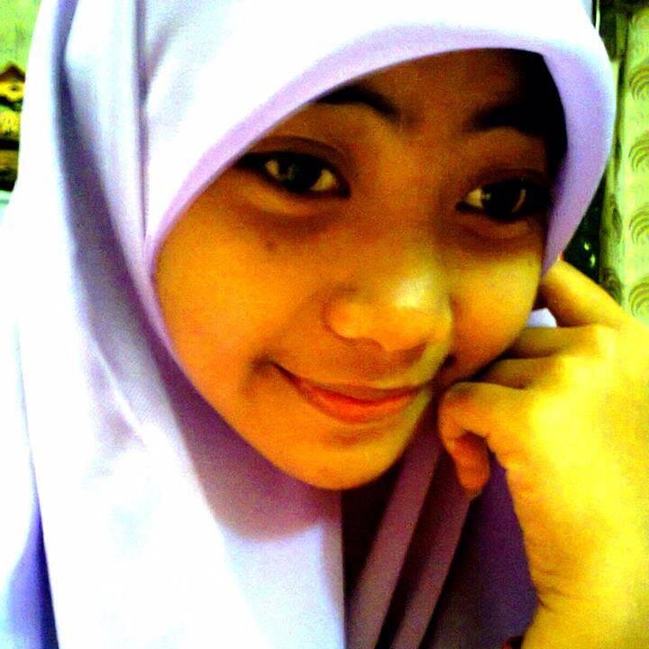 Allah is my god. Father is a great boy in this word. Mother is beautiful women. And you is my future. ;) || 25 Februari 1998 || pisces || Farmasi high school.