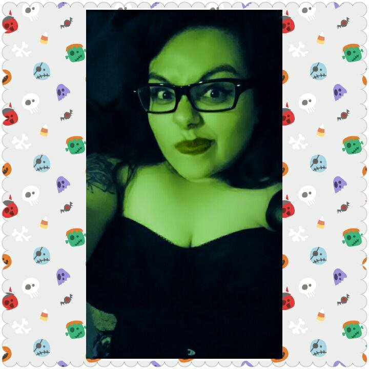 petitmort1313's profile picture. horror fiend, comic book geek, craft whore, in love with everything that's creepy & weird, Disneyland enthusiast, vinyl, coffee...