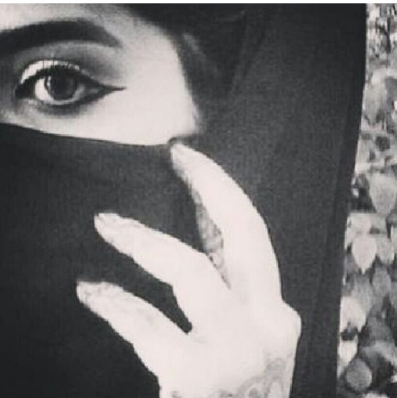 ‏‏حسبي الله على ،،شوقن ،،عنيد ،،مايطيع ،،أمري إذا جيت أمٓنعه خلك شنب  البايو حقي وبكيفي   اعجبك يالشٓمالي