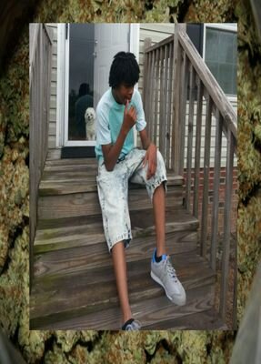 8c298e594f27499's profile picture. 