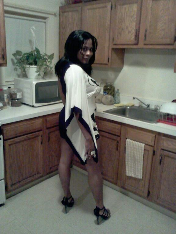 tara_alston's profile picture. hello everyone