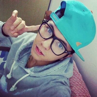Vocalista da Banda: @Rebirthofchaos