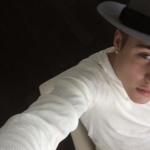 bbyslay's profile picture. Hacked @ 31k.. I follow back & I also unfollow back. Ariana & Justin r perfect !