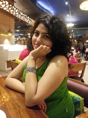 Taking each day as it comes. Traveller. Foodie. Movie buff. Day dreamer. Happy :)