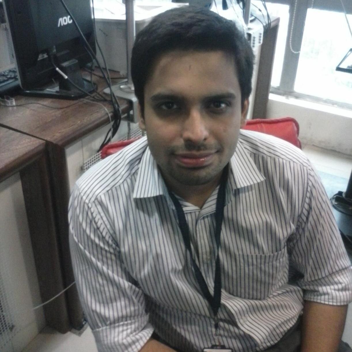 Research Analyst In Dynamic Levels. Analyze stock trends and  research to help investor to profit.