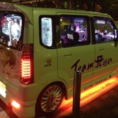 浜崎あゆみ 倖田來未loveあゆ車乗り やっぱり浜崎あゆみさんキレイでうらやましい かなりの尊敬してます いつまでもキレイで行ってください Http T Co 3wcumkh3ls
