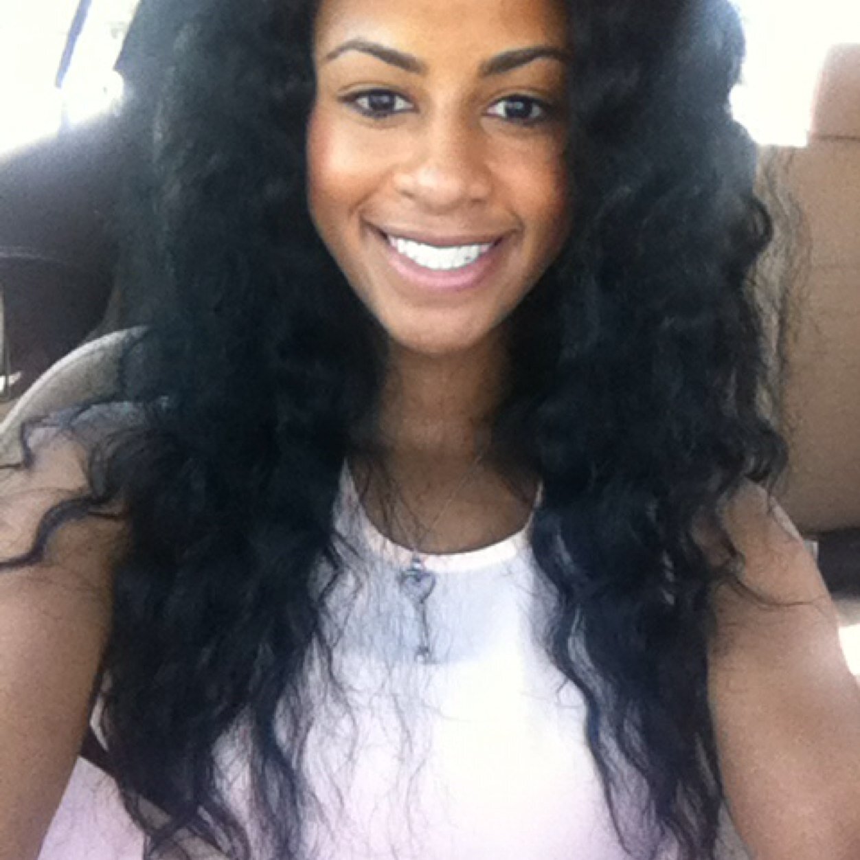 1diamOnddxGiirl's profile picture. F o l l o w