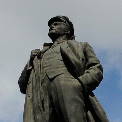 ilenintut's profile picture. Стою. Читаю