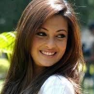 r4riya1's profile picture. 